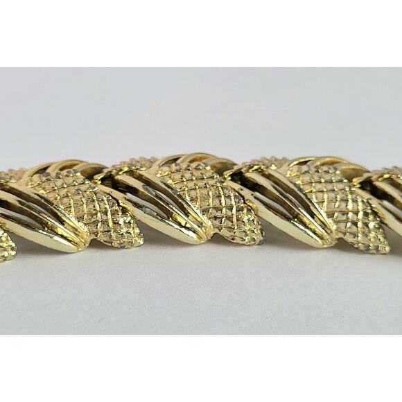 Pegasus Coro Bracelet Vintage Mid Century Modern MCM Gold - Picture 10 of 13